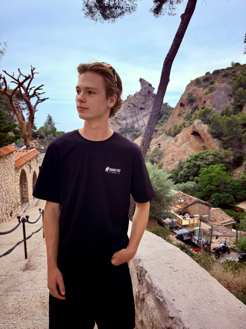 T-shirt DYMALCT Noir et Mauve